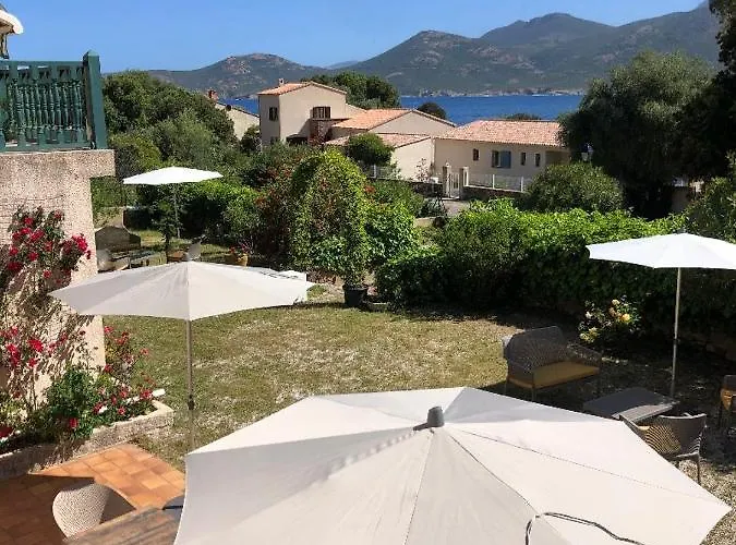 Penzion A Martinella Galeria (Corsica)